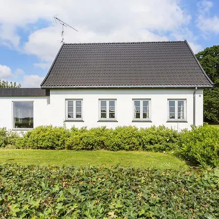 Holiday home 5 Bedroom Gorgeous In Ostermarie