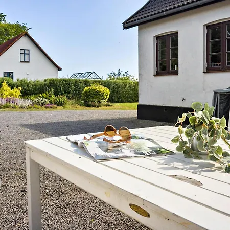 Pet Friendly In With Kitchen Holiday home *
