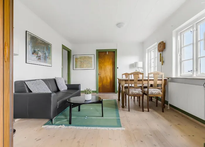 5 Bedroom Gorgeous In *
